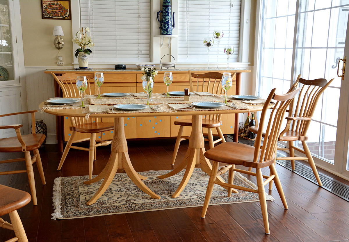 Windosr chairs and double pedestal table, with credenza